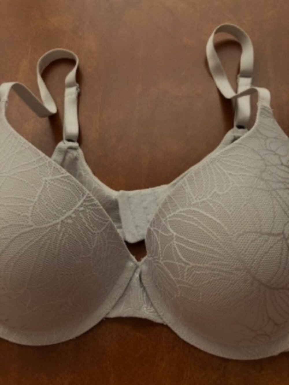 Ellen Tracy Lightly Padded Light Grey Underwire Bra with Floral Lace Detail 36D